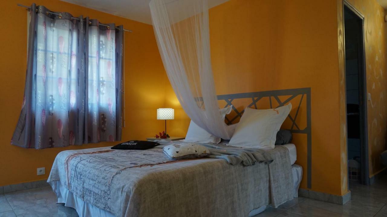 Les Gites du Bonheur Deshaies Extérieur photo
