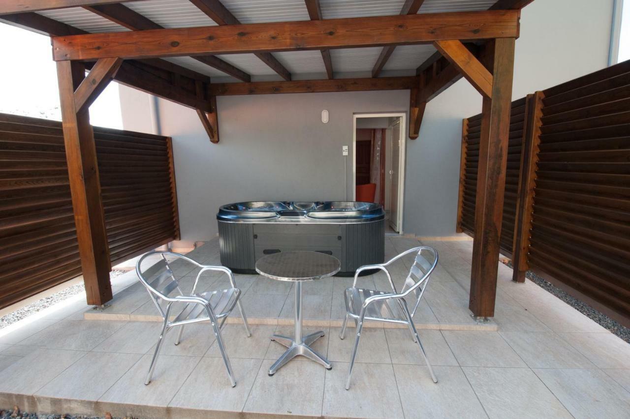 Les Gites du Bonheur Deshaies Extérieur photo